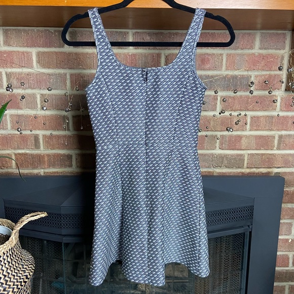 Theory Threkana Black and Gray Fit And Flare Dress, Size 00 - Picture 6 of 10